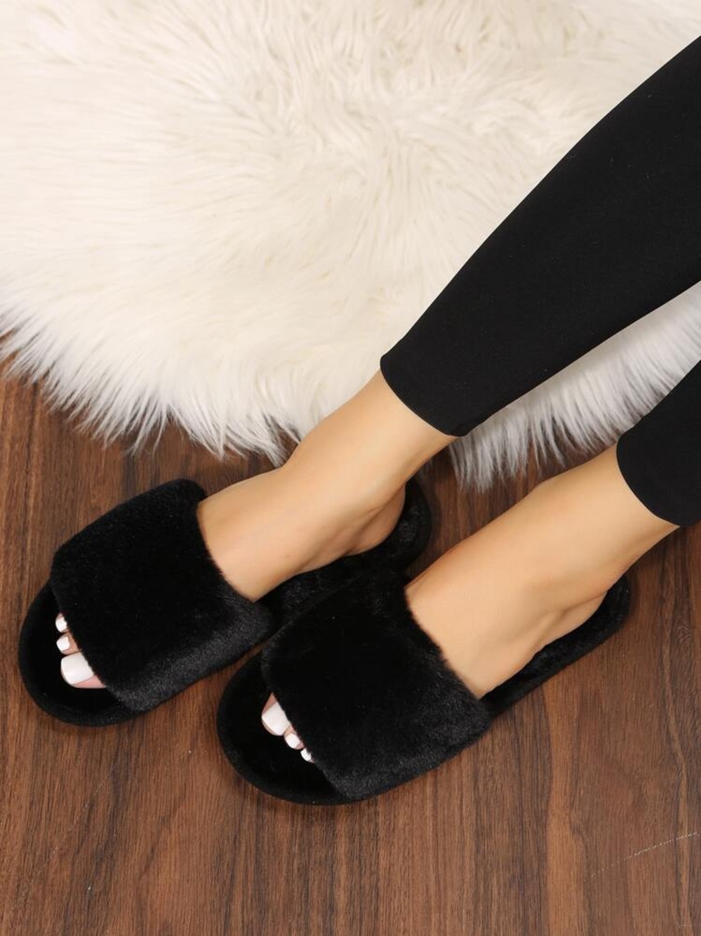 ROUGE Black Faux Fur Slide Slippers Women’s Open Toe Cozy Plush House Shoes US 7